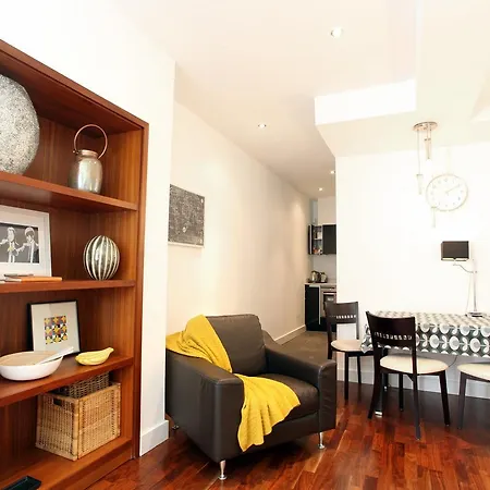 Apartment Park Row *
